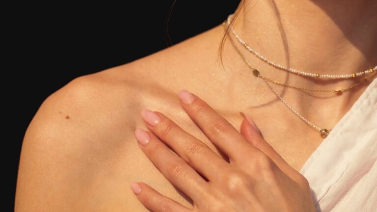 SKIN SCENT — THE QUIET LUXURY OF FRAGRANCE